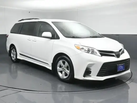 Toyota Sienna 2018 LE 7-Pasajeros Asiento Automático 4p Minivan