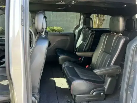 Grand Caravan 2017 --- Minivan