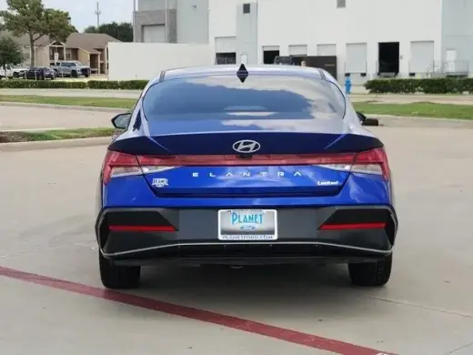 Hyundai ELANTRA 2025 Limited 4dr Sedan