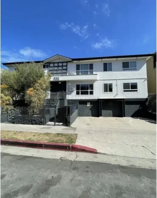 1 Bed In Montebello available