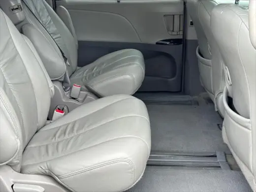 Toyota Sienna 2014 LE 7-Passenger Auto Access Seat 4dr Mini-Van