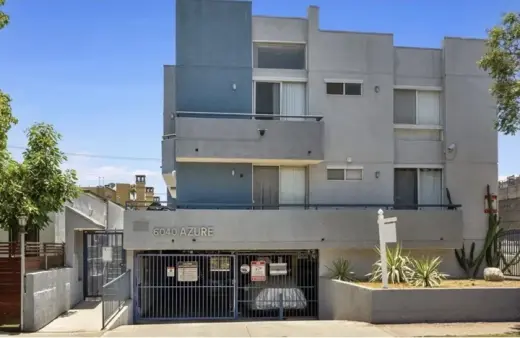 2 Bedroom Apt in Central LA