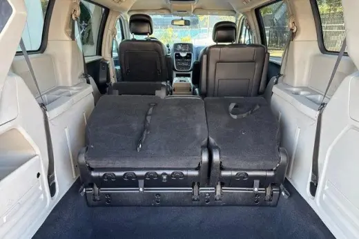 Chrysler Town and Country 2013 Touring 4dr Mini-Van