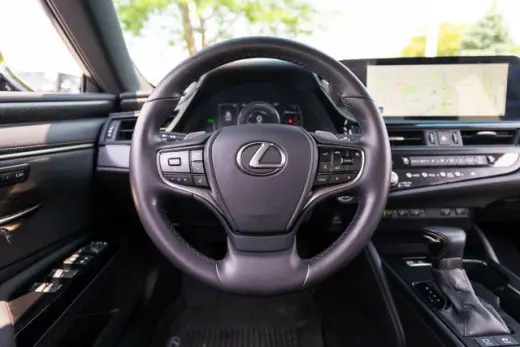 Lexus ES 300h 2023 4dr Sedan