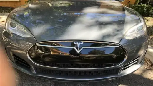 2013 Tesla Model S 60 Sedan 4D