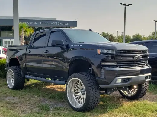 Chevrolet Silverado 1500 2019 4x2 RST 4 puertas Cabina Crew 5.8 pies SB