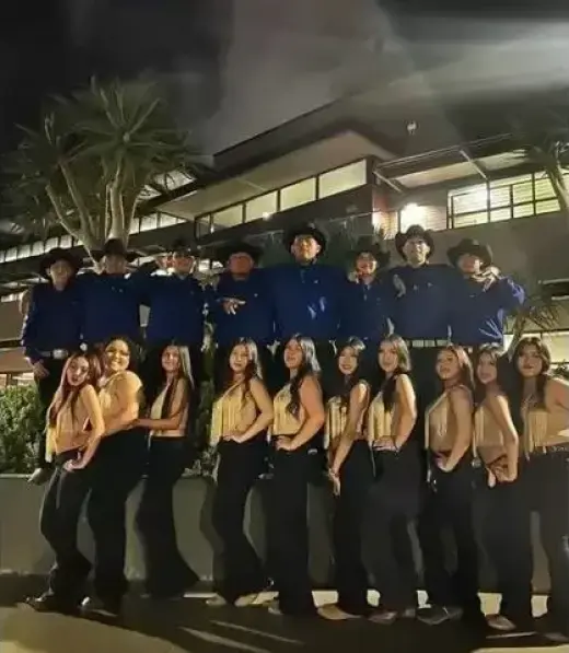 Estrellas Dance Team