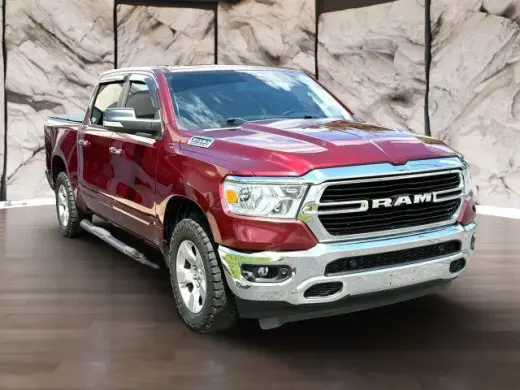 Ram 1500 2019 4x4 Big Horn Crew Cab de 4 puertas y batea de 5.6 pies