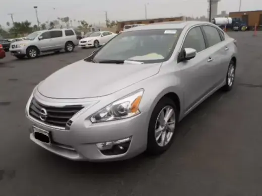 2013 Nissan Altima SV Sedan