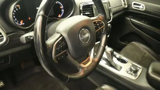 Jeep Grand Cherokee 2020 4x4 Laredo 4dr SUV