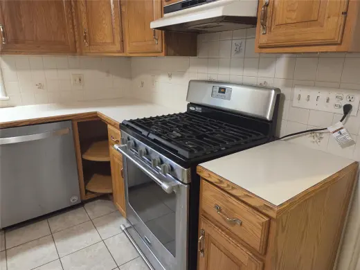 Propiedad en alquiler con 3 habitaciones y 2 baños en Watertown