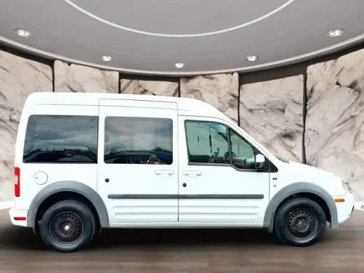 Ford Transit Connect 2011 XLT Premium 4dr Mini-Van