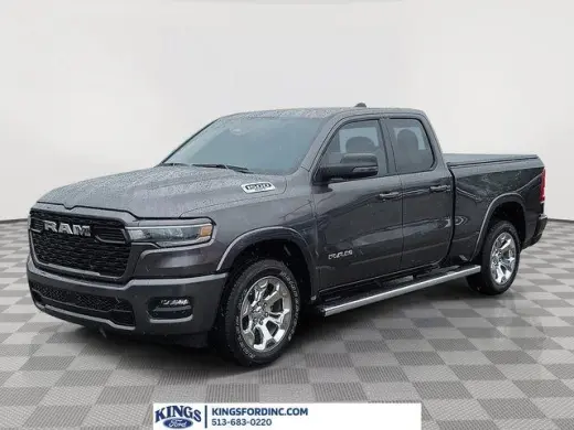 Ram 1500 2025 4x4 Big Horn 4 puertas Quad Cab 6.4 pies. Pickup SB
