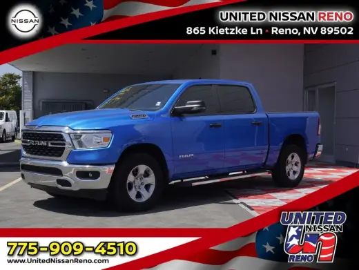 Ram 1500 2024 4x4 Big Horn 4 puertas Cabina Crew 5.6 pies. Pickup SB
