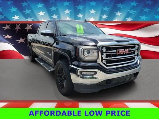 GMC Sierra 1500 2017 4x4 SLT Cabina Doble 4 puertas 5.8 pies. Caja corta
