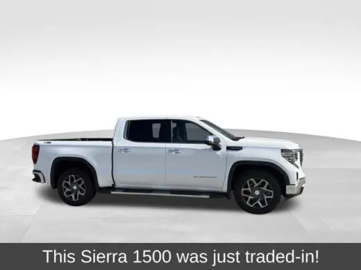 GMC Sierra 1500 2023 4x4 SLT 4 puertas Cabina Crew 6.6 pies. SB