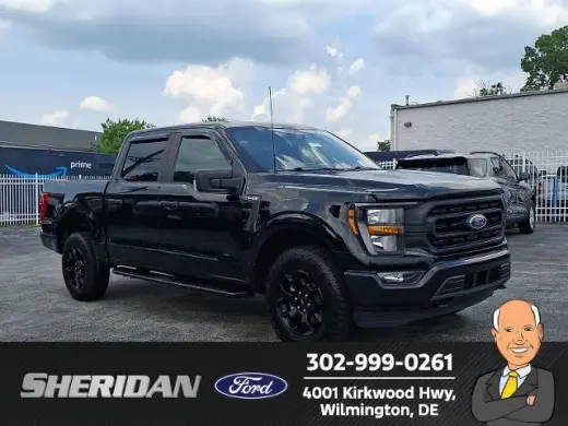 Ford F-150 2023 4x4 XL 4 puertas SuperCrew 5.5 pies SB