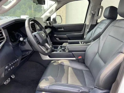 Toyota Tundra 2023 4x4 SR5 4 puertas CrewMax Cab Pickup SB