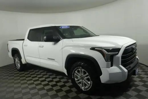 Toyota Tundra 2025 4x4 SR5 4 puertas CrewMax Cab Pickup SB