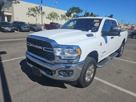 Ram 2500 2024 4x4 Big Horn 4 puertas Cabina Crew 6.3 pies. SB Pickup