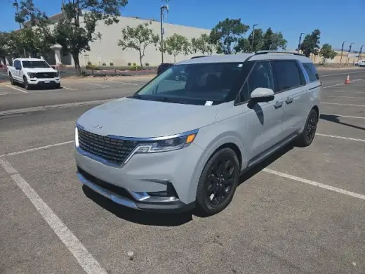 Kia Carnival 2022 SX 4 puertas Minivan