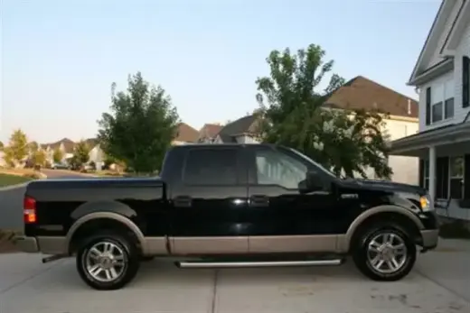 2006 Ford F150 Lariat 4DR