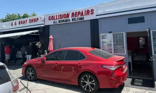 🚗✨¡Repara Tu Auto en Lynwood!