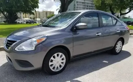 2016 NISSAN versa SV