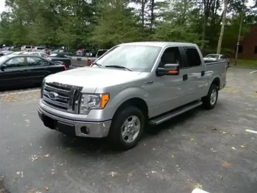 2010 Ford F150 XLT 4DR