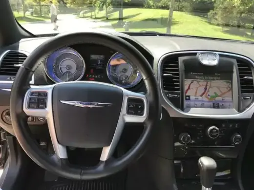 2011 Chrysler 300 LTD