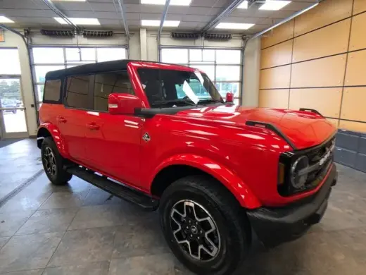 Ford Bronco 2024 4x4 Outer Banks 4 puertas SUV