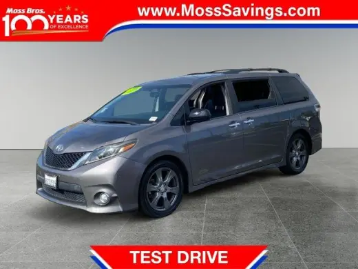 Toyota Sienna 2017 SE 8 Pasajeros 4 Puertas Minivan
