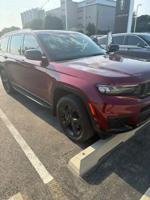 Jeep Grand Cherokee L 2023 4x4 Laredo 4 puertas SUV