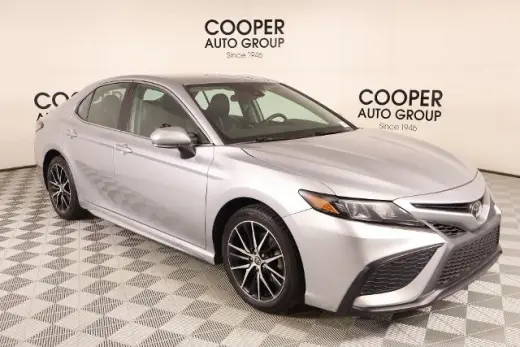 Toyota Camry 2022 SE 4 puertas Sedan