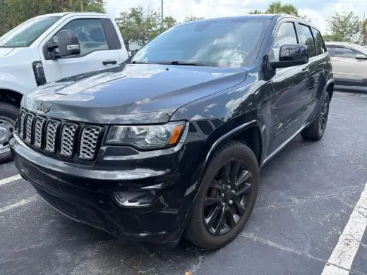 Jeep Grand Cherokee 2020 4x2 Laredo 4 puertas SUV