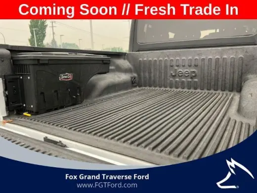 Jeep Gladiator 2022 4x4 Sport 4 puertas Crew Cab 5.0 pies. SB