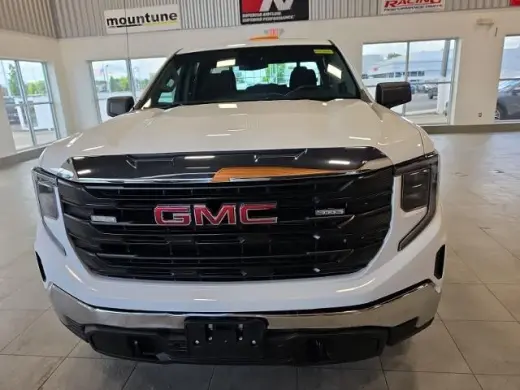GMC Sierra 1500 2023 4x4 Pro 4 puertas Cabina Doble 6.6 pies. SB