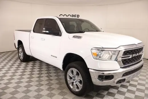 Ram 1500 2022 4x4 Lone Star 4 puertas Quad Cab 1.93 m (6.4 pies) Pickup