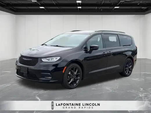 Chrysler Pacifica 2025 Limited 4 puertas Minivan