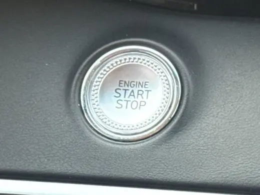 Genesis GV70 2025 AWD 2.5T Standard 4p SUV
