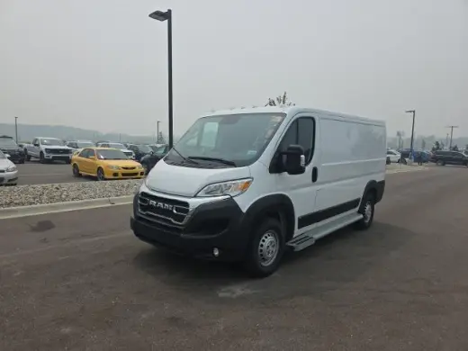 Ram ProMaster 2025 Tradesman 2500 136 WB 3dr Low Roof Cargo Van con asiento para pasajeros