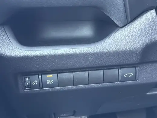 Toyota RAV4 2024 XLE 4p SUV