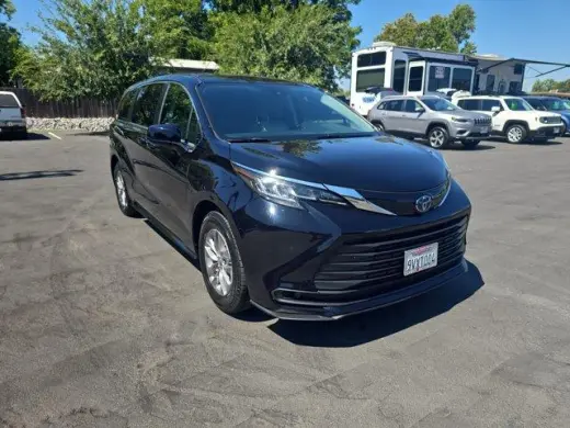 Toyota Sienna 2022 LE Minivan para 8 Pasajeros