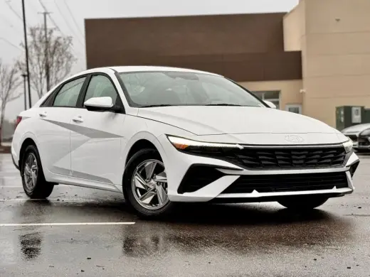 Hyundai ELANTRA 2025 SE 4p Sedan