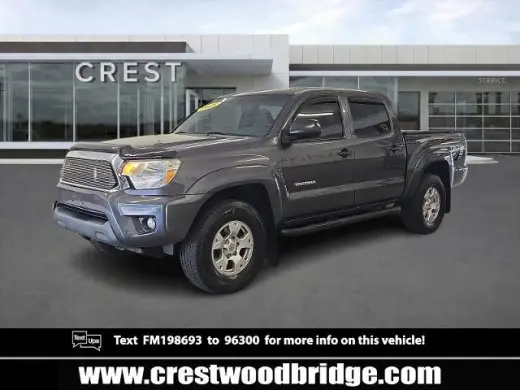 Toyota Tacoma 2015 4x4 V6 Cabina Doble 5.0 pies caja corta 6 marchas