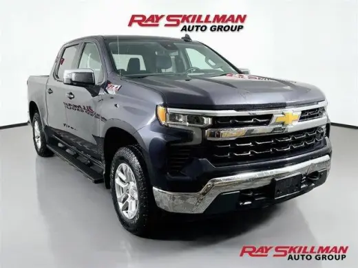 Chevrolet Silverado 1500 2023 4x4 LT 4p Crew Cab 5.8 pies CB con 1LT