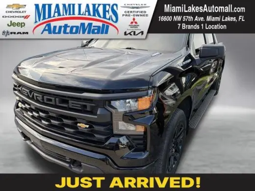 Chevrolet Silverado 1500 2024 4x2 Custom 4p Cabina Crew 5.8 pies SB