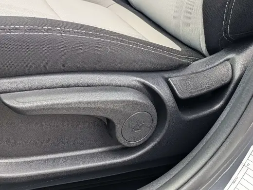 Hyundai VENUE 2025 SEL 4p Crossover