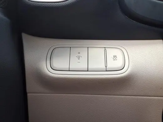 Hyundai VENUE 2025 Limited 4 puertas Crossover