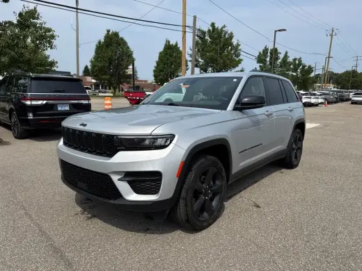 Jeep Grand Cherokee 2023 4x4 Laredo X SUV de 4 puertas